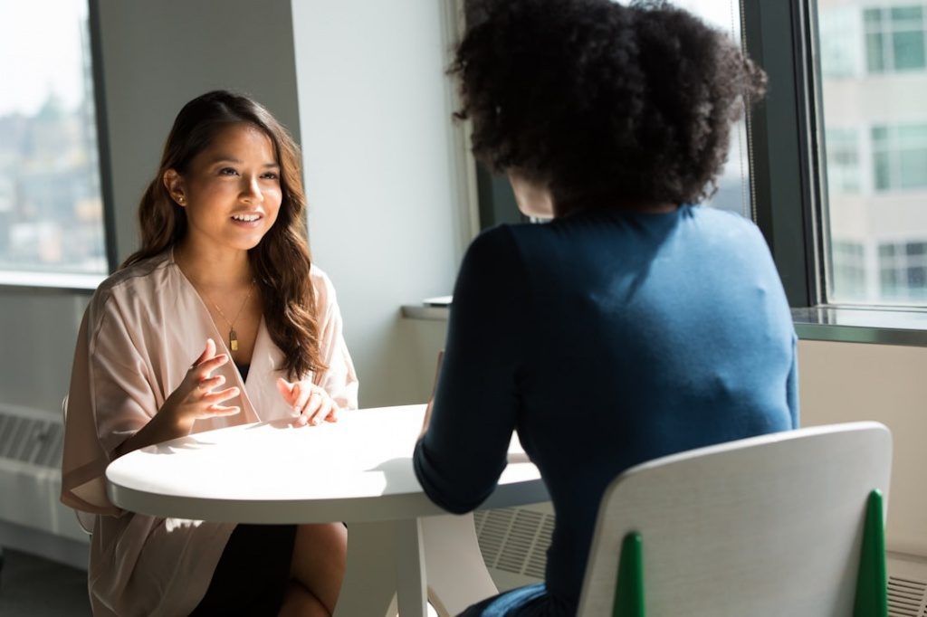 足つぼセラピストに必要な「会話力」とは?技術と同時に磨く学び方